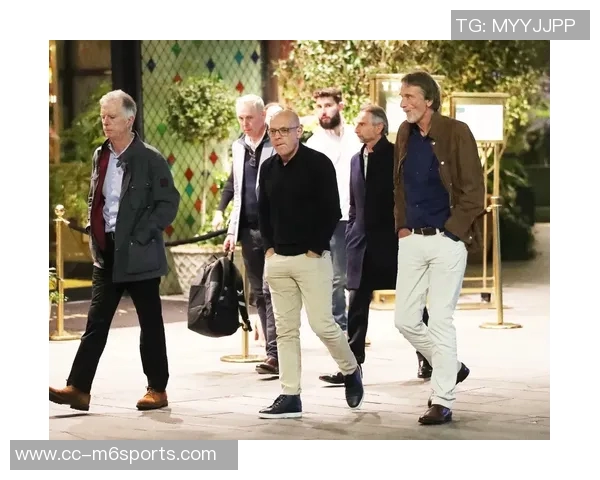 哈兰德分享与家人温馨合照感慨兄弟情深老大陪伴温暖心灵