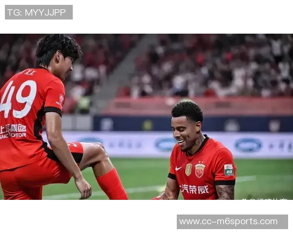 古斯塔沃感谢上海球迷支持强调球队团结是取胜关键