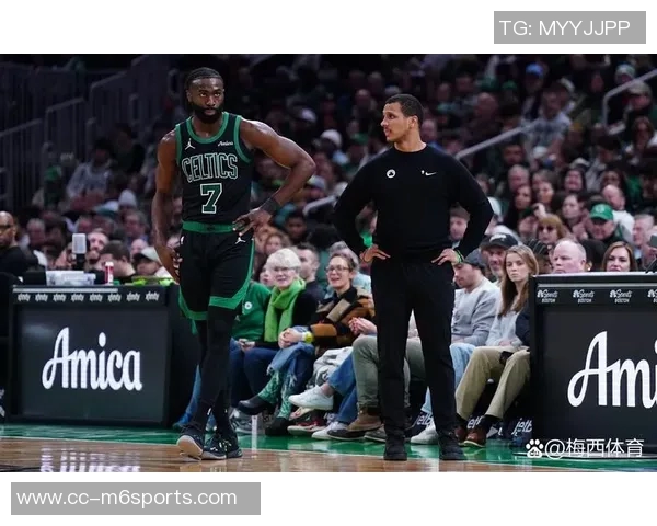 杰伦布朗谈攻防两端的挑战与乐趣展现全能球员的决心与信心